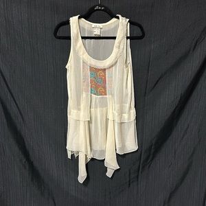 Matilda Jane brand Cream colored sheer top / Size‎ M / M-3
